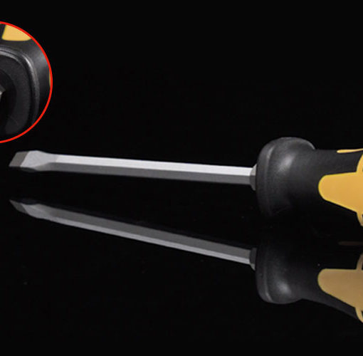 El destornillador con capuchón de percusión